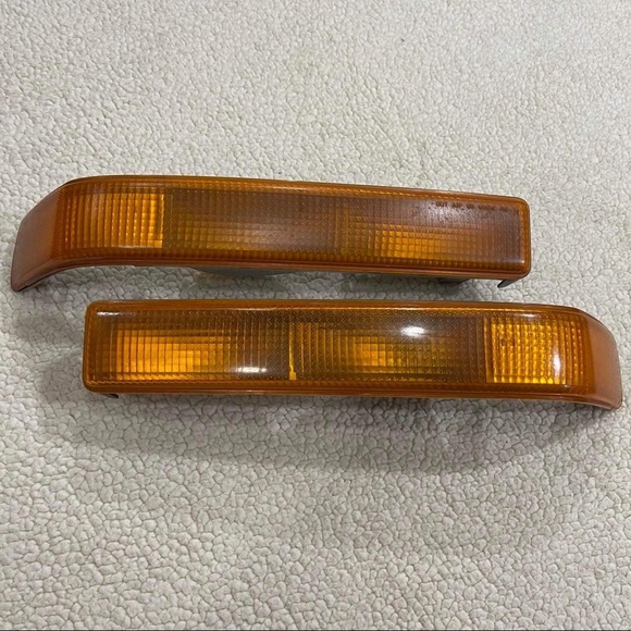 GM Other - Chev S10 Sonoma Blazer GMC Jimmy OEM Turn Signal Park Lights Lamp Lens 16524255